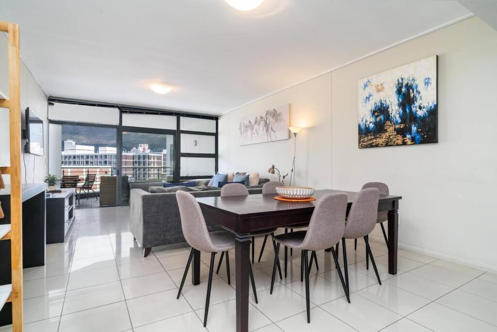 2 Bedroom - Nightlife Explorer Cidade Do Cabo Exterior foto