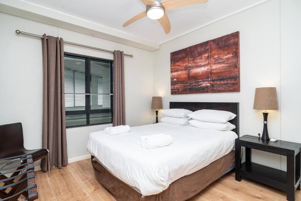 2 Bedroom - Nightlife Explorer Cidade Do Cabo Exterior foto